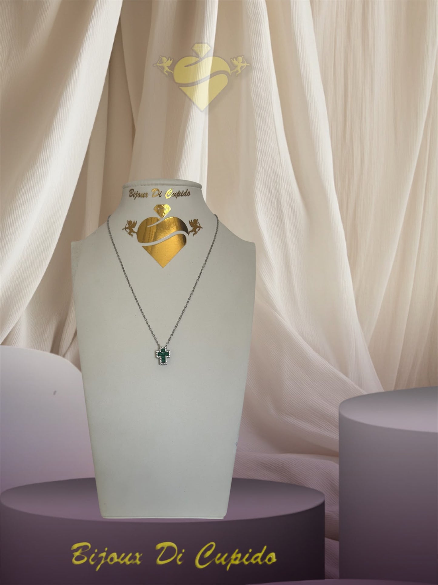 Collana Croce Delicata