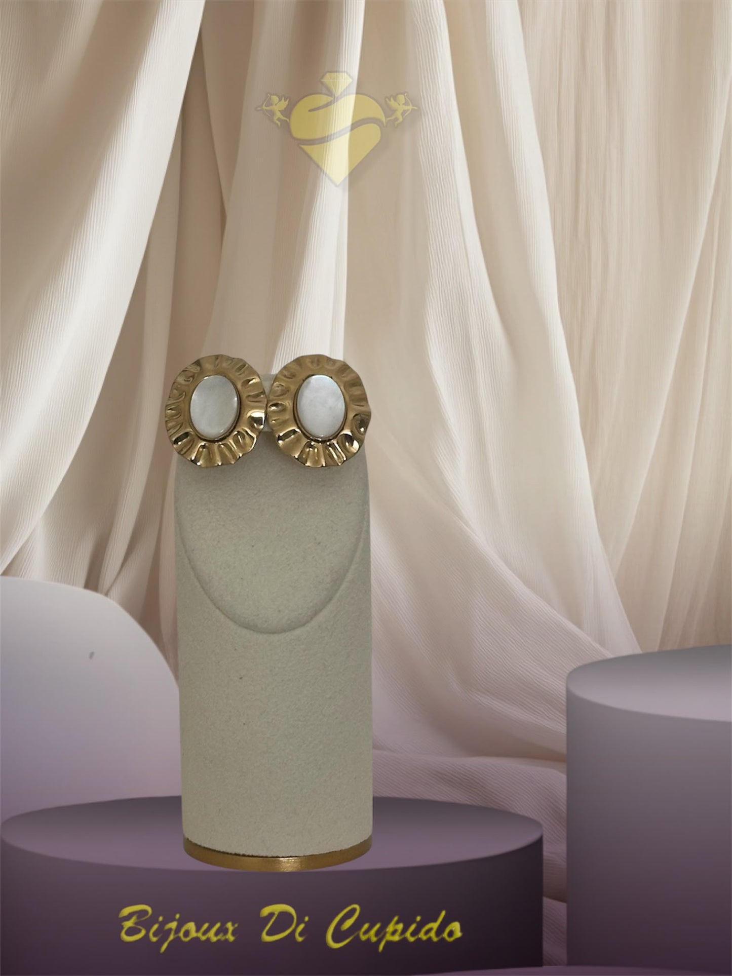 Orecchini Oval Madreperla